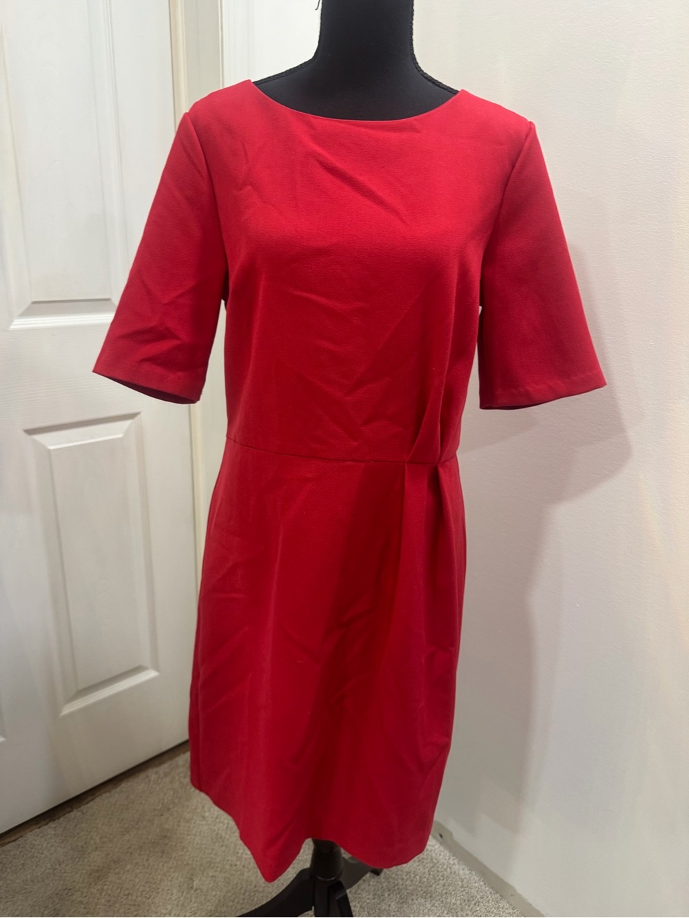 Banana Republic Classic Red Short-Sleeve Sheath Dress